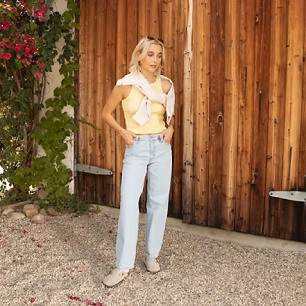 Levi’s baggy dad jeans